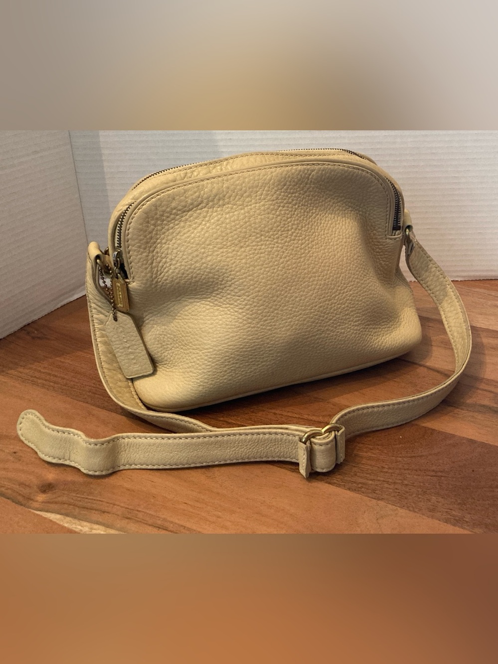 Vintage Coach Sonoma Double Zip Cream Leather Crossbody Bag 1995